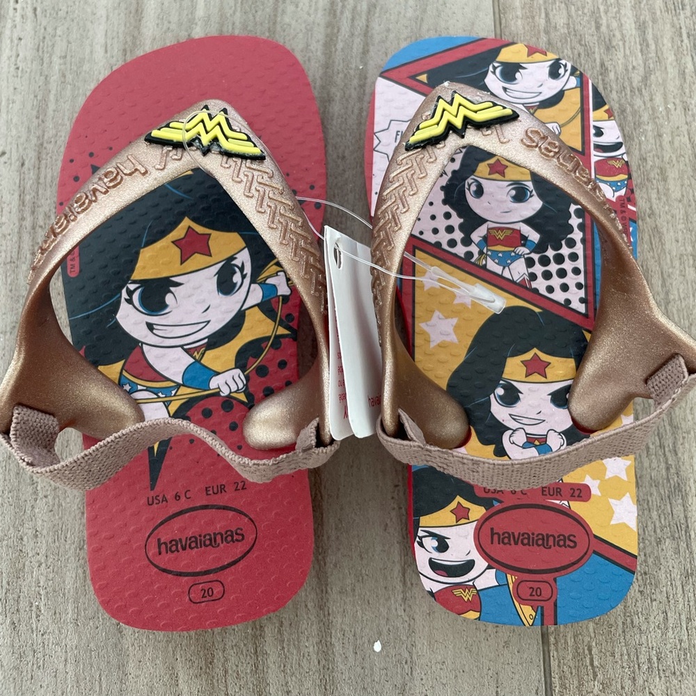 Wonderwoman Toddler Havaianas NWT